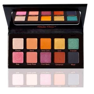 NEW Violet Voss Essentials Pallette